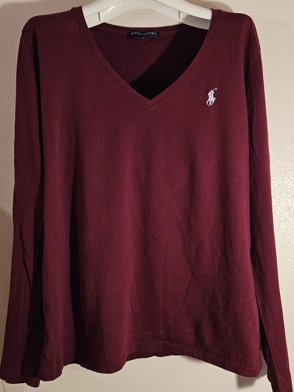 Ralph Lauren V-Neck Long Sleeve T-shirt in Burgundy